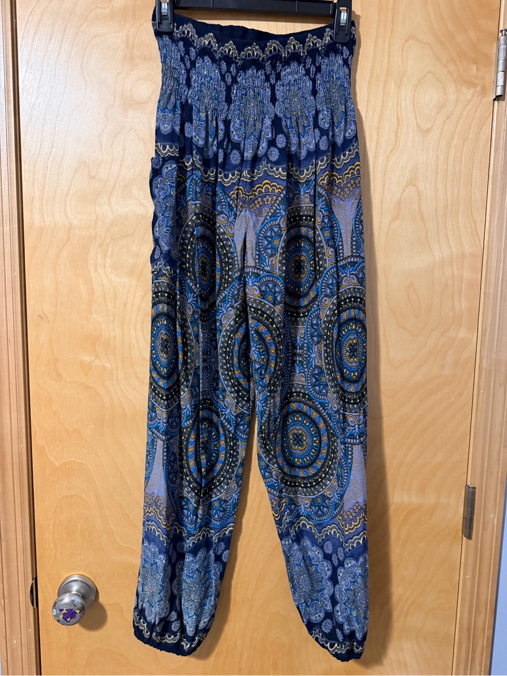 Women's Blue Patterned Elastic-Waist Harem Pants - small